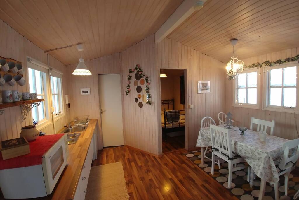 Cosy Cottage-Alfabakki-With Hot Tub Stori-Bakki Eksteriør billede