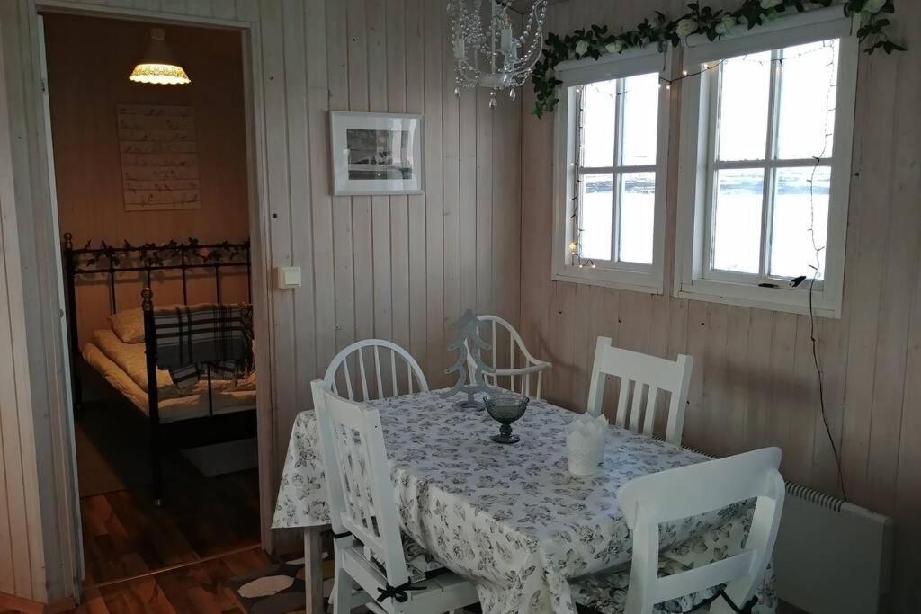 Cosy Cottage-Alfabakki-With Hot Tub Stori-Bakki Eksteriør billede